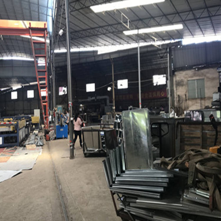 如何选择合适的九游 SPORTS材料？